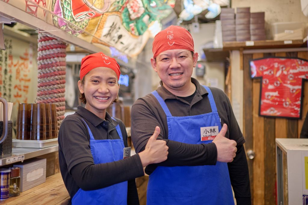 笑顔のスタッフたち